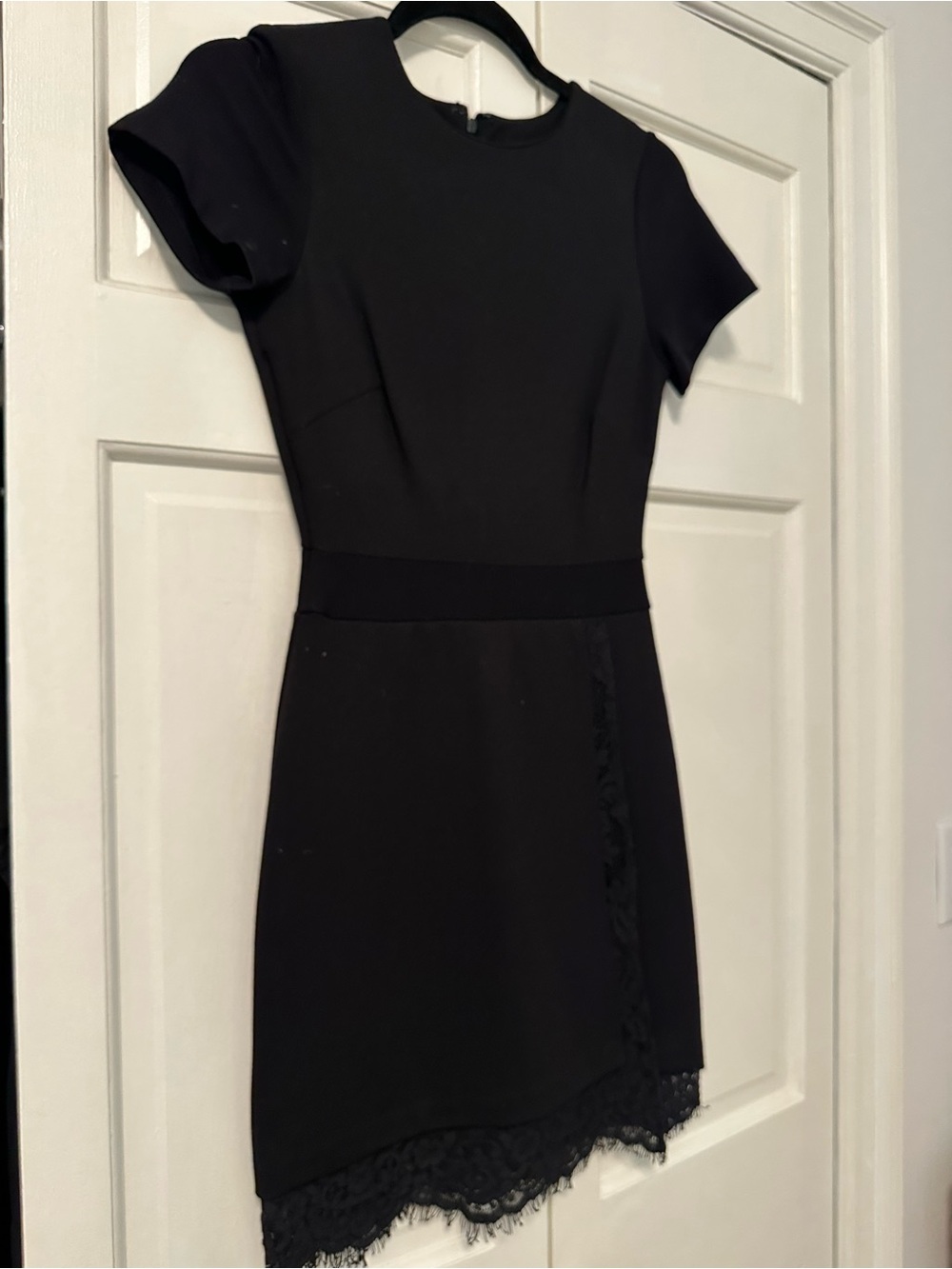 French Connection Black Women's Short Sleeve Lace-Hem Dress